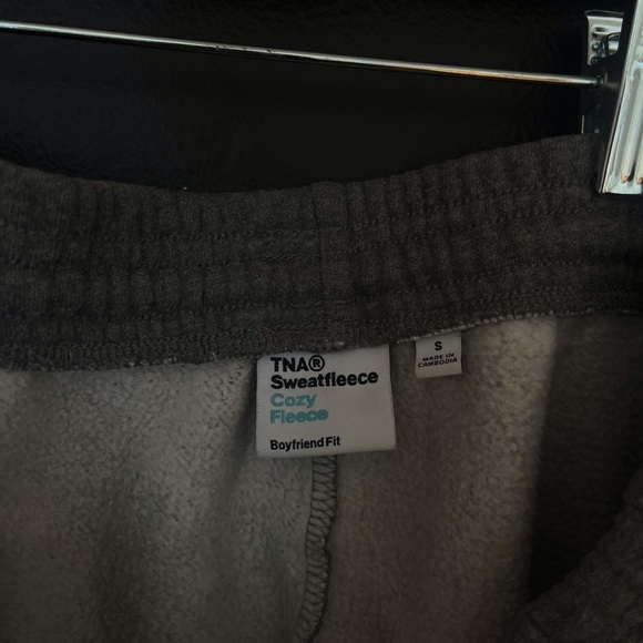 Baggy TNA sweatpants - Picture 3 of 3